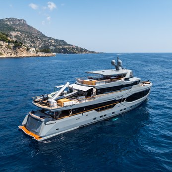 Oscar yacht exterior 5