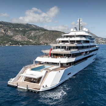 Renaissance yacht exterior 5