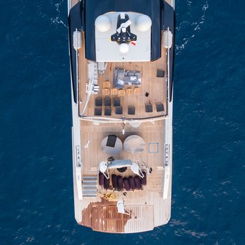 H2O yacht exterior 5