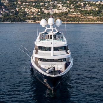 Andiamo yacht exterior 2