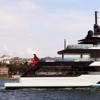 Serenissima II yacht exterior 2