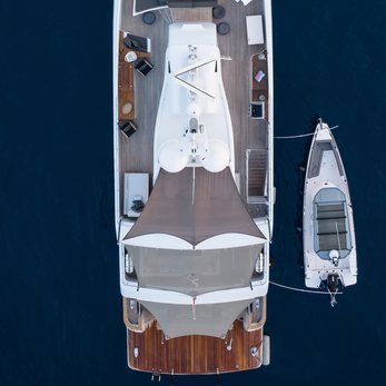 Tommy Belle yacht exterior 5