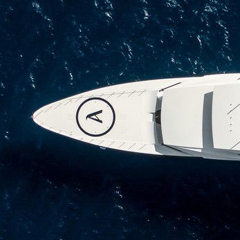 Avantage yacht exterior 3