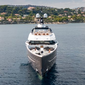 Come Together yacht exterior 2