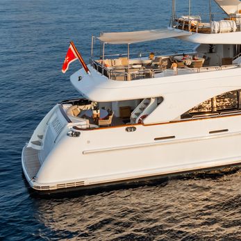 Hoshi yacht exterior 5