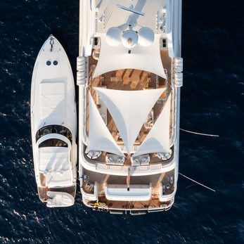 Bacarella yacht exterior 4