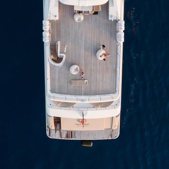 Light Holic yacht interior 5