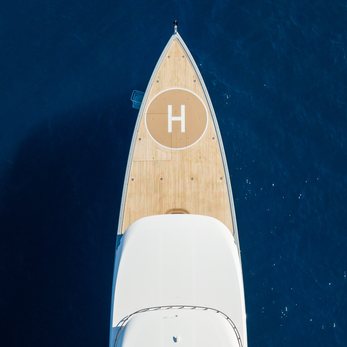 Reverie yacht exterior 2