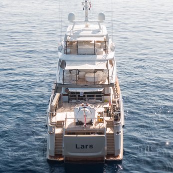 Lars yacht exterior 4