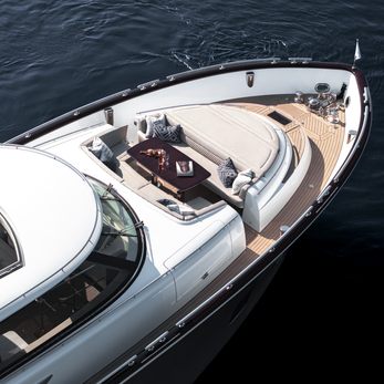 Solea yacht exterior 5