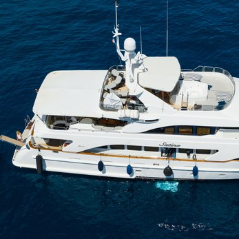 Satine yacht exterior 5