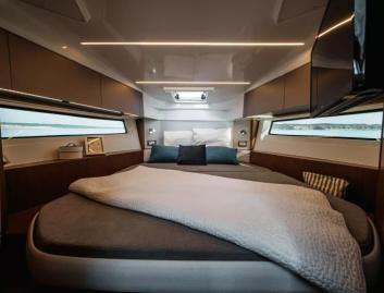 Beneteau Yachts Antares 9  Mk2, Accommodation