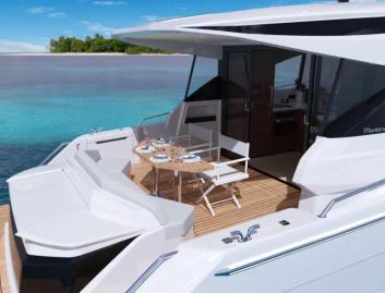 Maritimo S50 Sedan, Deck Area