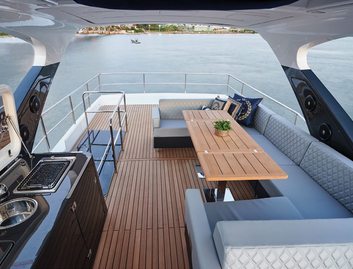 Schaefer Yachts Schaefer 660, Fly Deck/Sportdeck