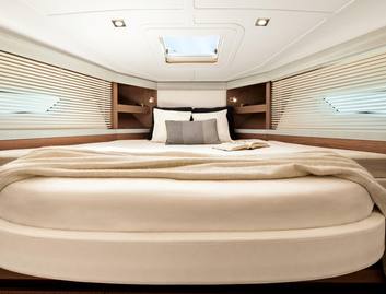 Beneteau Gran Turismo 40, Accommodation