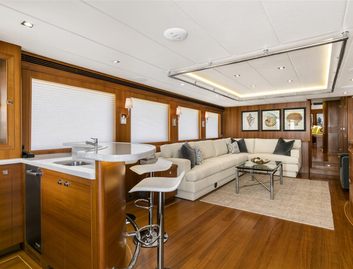 Outer Reef 860 Deluxbridge Skylounge Motoryacht, Interior