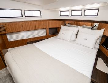 Greenline 42, Accommodation