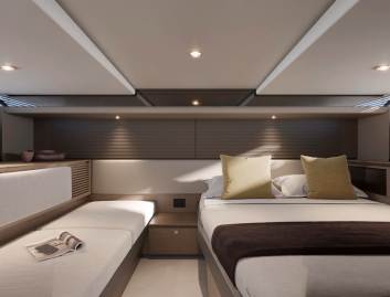 Princess C48 Open OB, Accommodation
