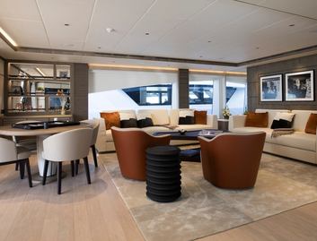 Gulf Craft Majesty 140, Interior