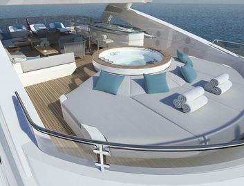 Sunseeker 42M Ocean, Deck Area