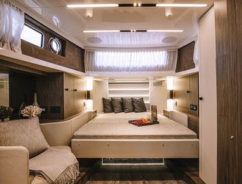 Cranchi A46 Luxury Tender, Accommodation