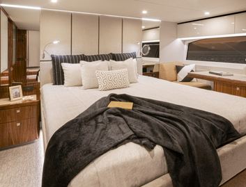 Riviera 72 Sports Motor Yacht Series II Gen 3, Accommodation