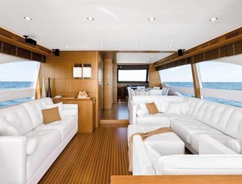 Mochi Craft Dolphin 74 Cruiser, Interior