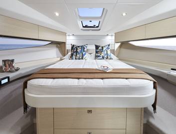 Princess V40  Mk3, Accommodation