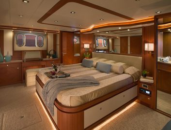 Hampton 650, Accommodation