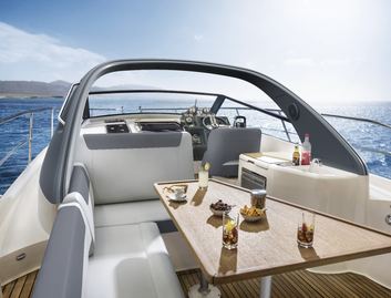 Bavaria S30 Open, Deck Area