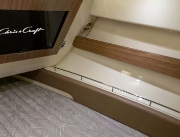 Chris Craft Calypso 35 , Interior