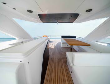 Gulf Craft Majesty 72, Fly Deck/Sportdeck