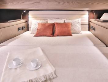 Invictus GT320S, Accommodation