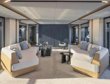 Azimut Grande Trideck Mk2, Interior