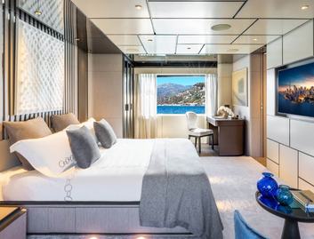 Custom Line Saetta 140&#039;, Accommodation