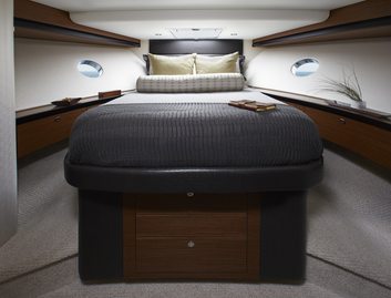 Hatteras M60 Mk3, Accommodation