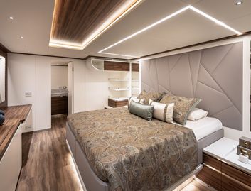 VisionF E-Cat 80 , Accommodation