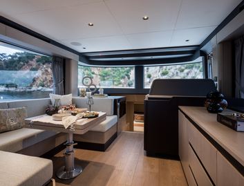 Sirena Yachts Sirena 48  Coupé, Interior