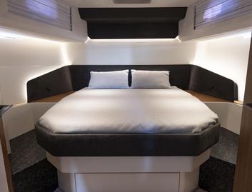 Evo R+, Accommodation
