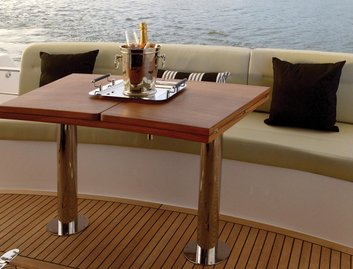 Maritimo S51 Mk1, Deck Area