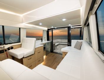 Regal Boats 42 XO , Interior