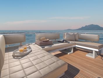 Azimut 50 Gen 2, Deck Area