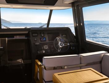 AIATA Wayfinder 38 Cabin , Helm Station