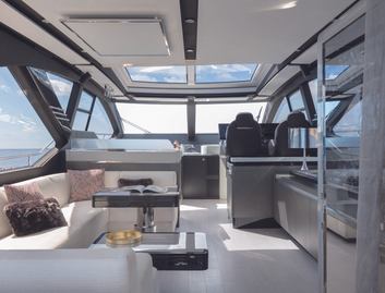 Azimut S7 Gen 1, Interior