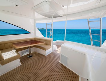 Viking 52O Mk2, Deck Area