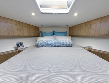 Hatteras GT45X Cruiser, Accommodation