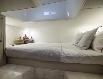 Fairline F Line 33, Accommodation