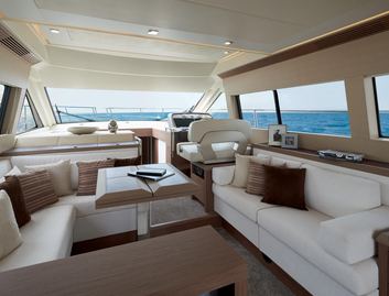 Beneteau Monte Carlo 5S, Interior