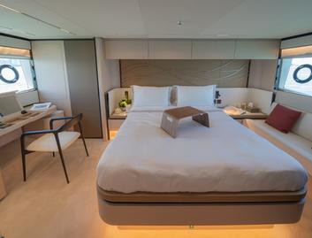 Gulf Craft Majesty 65 , Accommodation