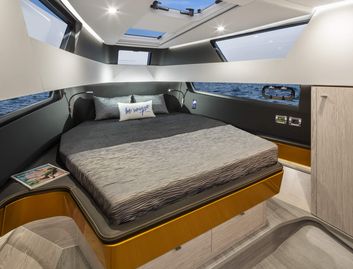 Fjord 41 XP, Accommodation